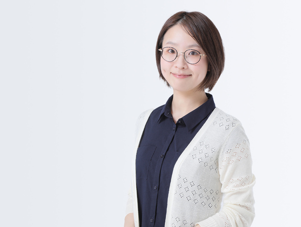溝間 里奈